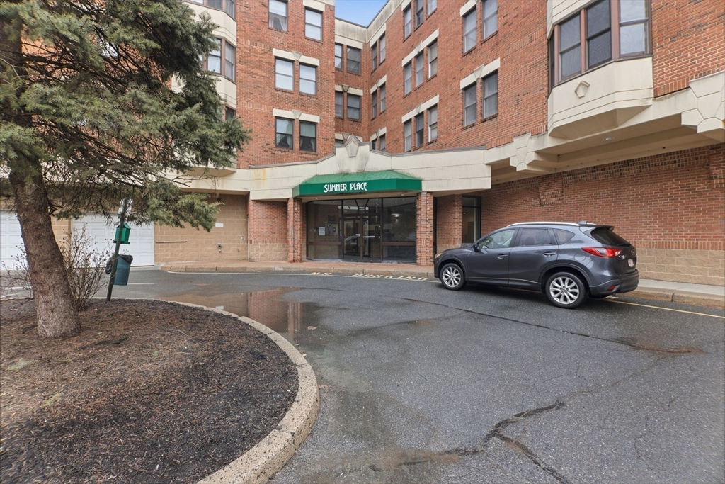 34 Sumner Avenue, Unit 210 Springfield, MA 01108 - Photo 1 of 25 Gallery Image 1