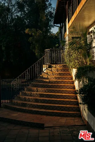 $2,899,000 | 1664 Las Flores Drive, Glendale, CA 91207