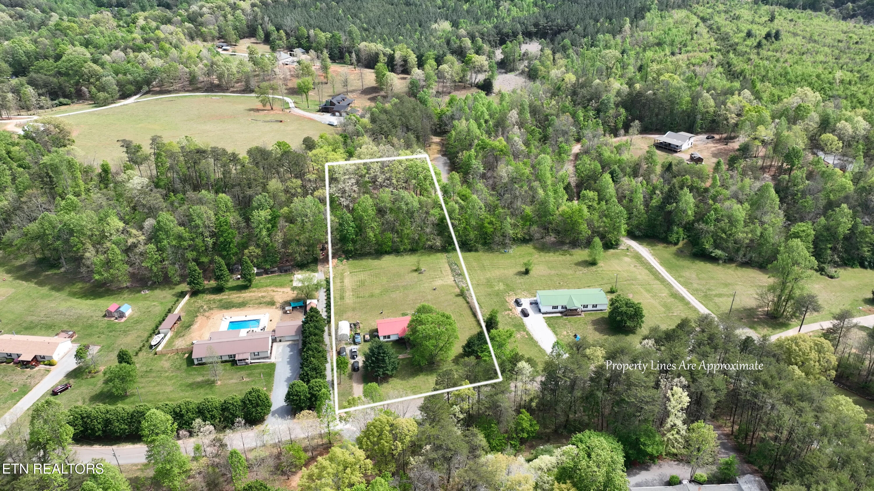 221 Baker Farm Road Tellico Plains, TN 37385 - Photo 27 of 33 DJI_0340.00_02_23_38