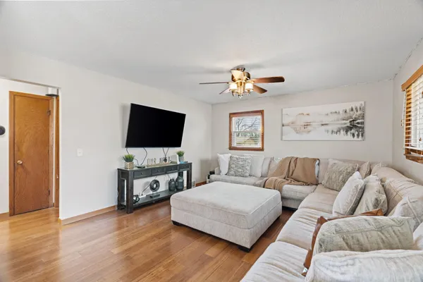 $395,000 | 2476 Ridge Lane, St. Paul, MN 55112