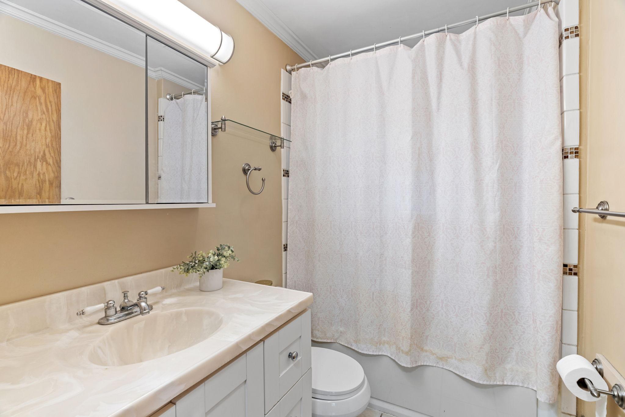 2476 Ridge Lane St. Paul, MN 55112 - Photo 29 of 41