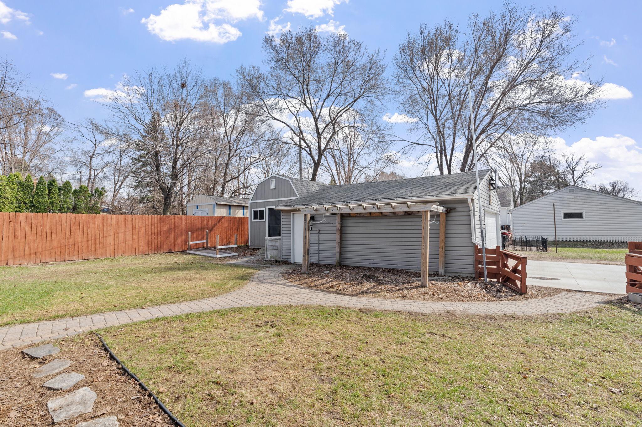 2476 Ridge Lane Mounds View, MN 55112 - Photo 34 of 40