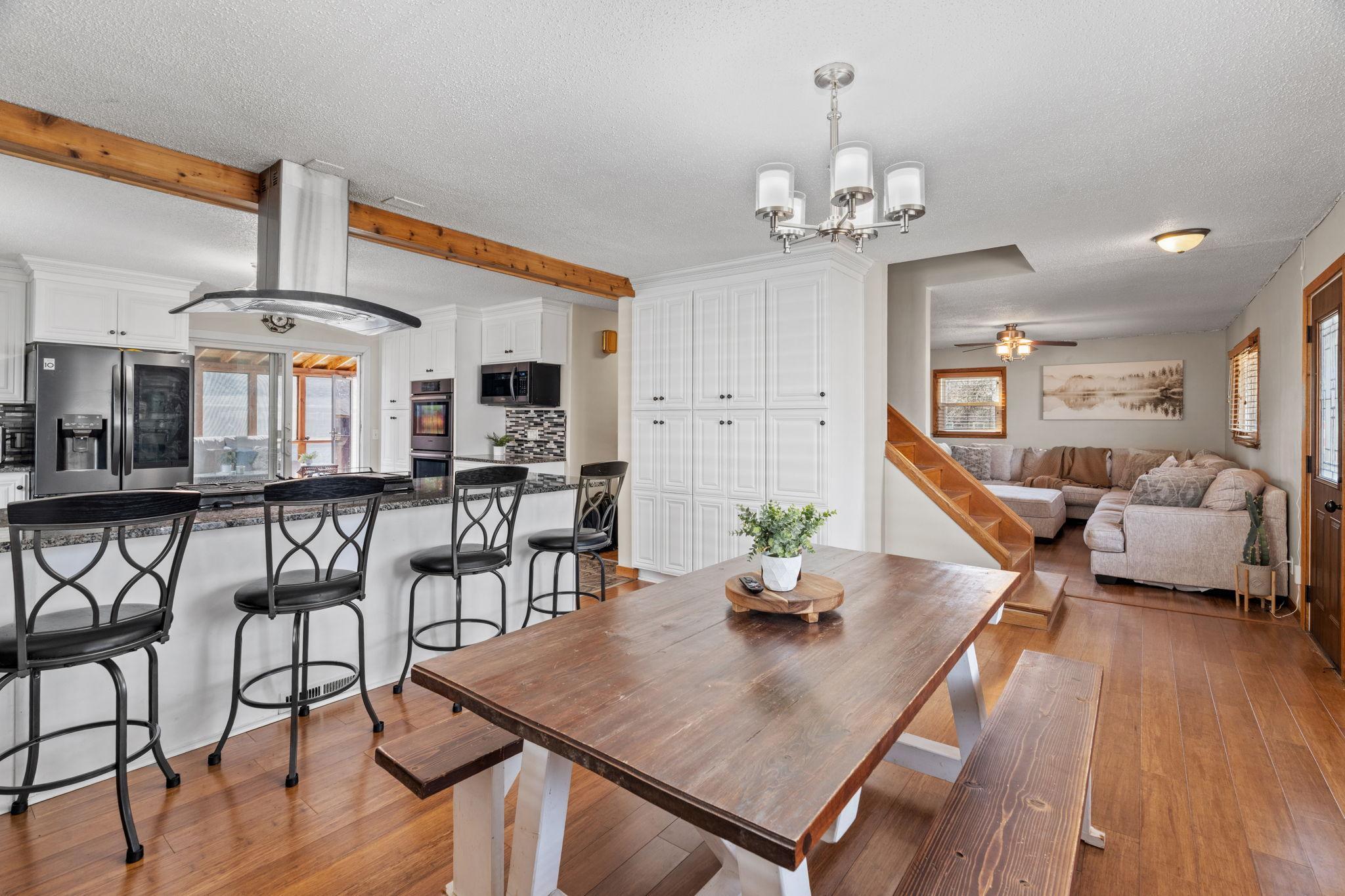 2476 Ridge Lane St. Paul, MN 55112 - Photo 6 of 41