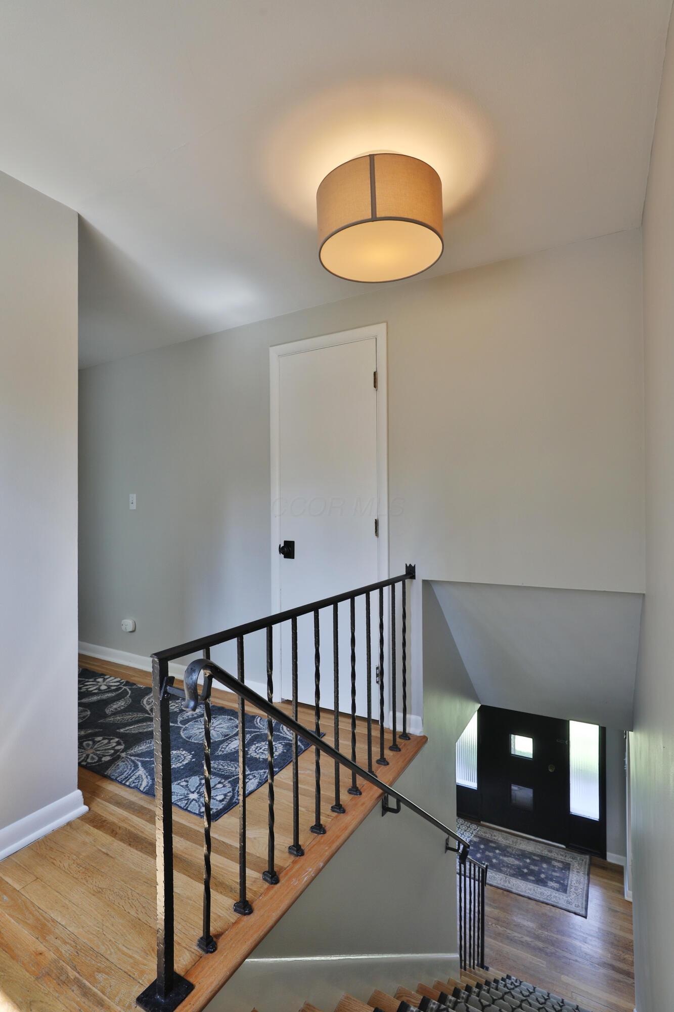 315 South Kellner Road Columbus, OH 43209 - Photo 26 of 51 Contemporary lighting