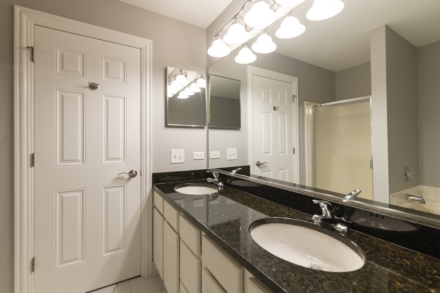 43 Foxcroft Road, Unit 43127 Naperville, IL 60565 - Photo 25 of 34