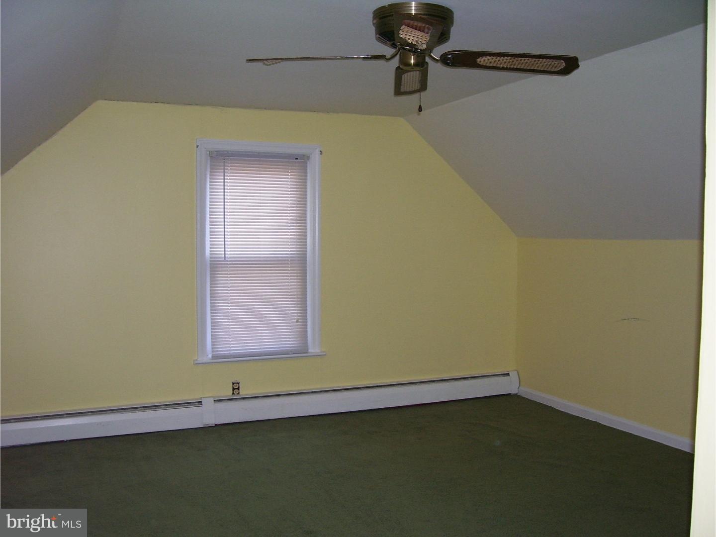 1031 Cherry Tree Road Aston, PA 19014 - Photo 10 of 25
