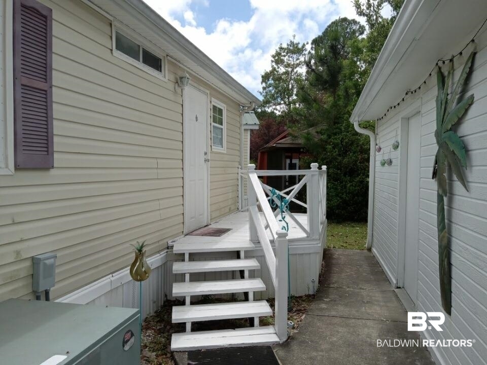 256 Defuniak Circle Lillian, AL 36549 - Photo 9 of 30