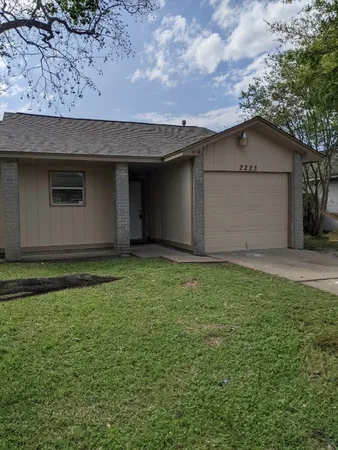 $1,700 | 2223 Crosscoach Lane, Katy, TX 77449