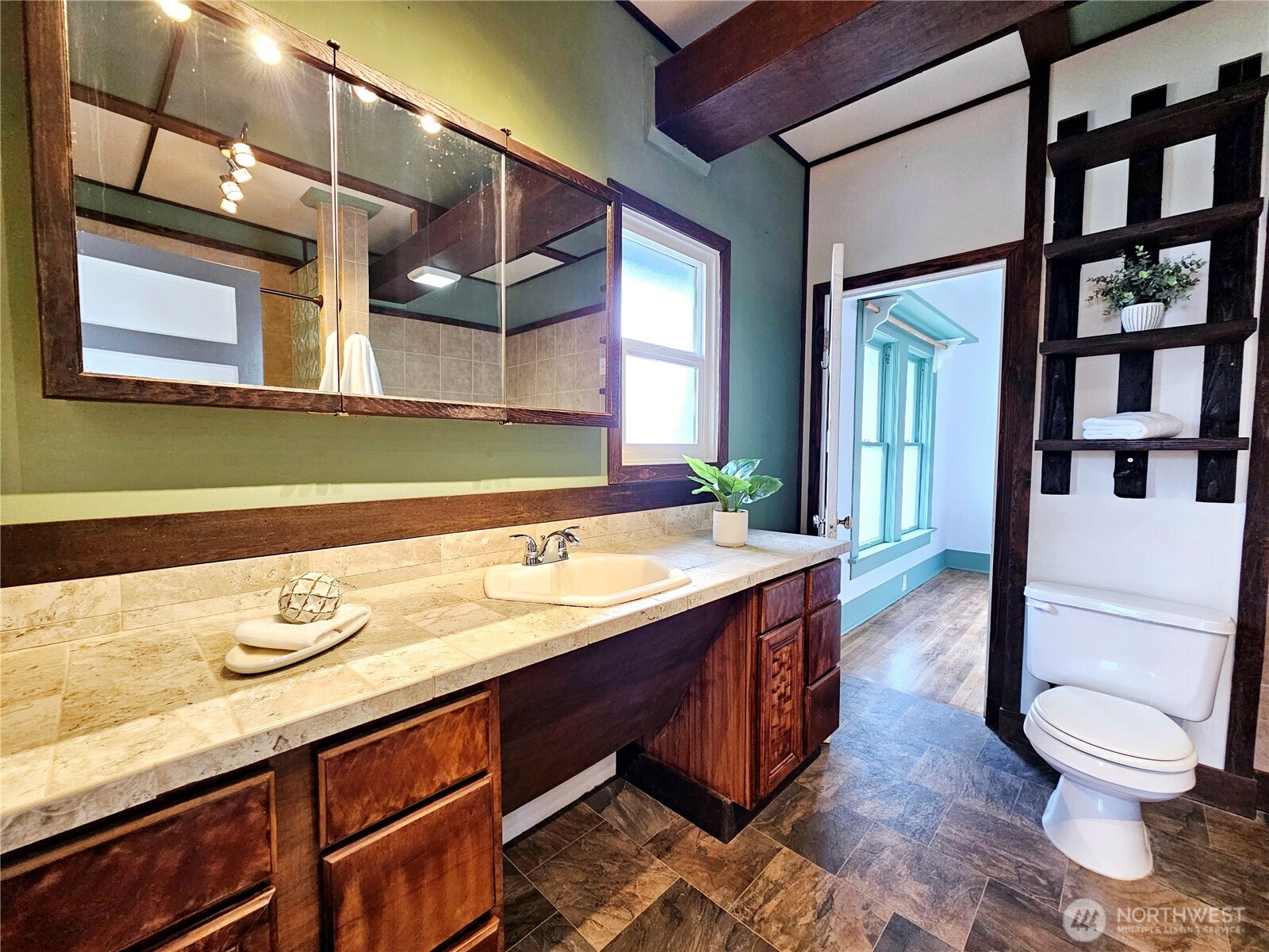 713 Simpson Avenue Aberdeen, WA 98520 - Photo 8 of 27 Gallery Image 8