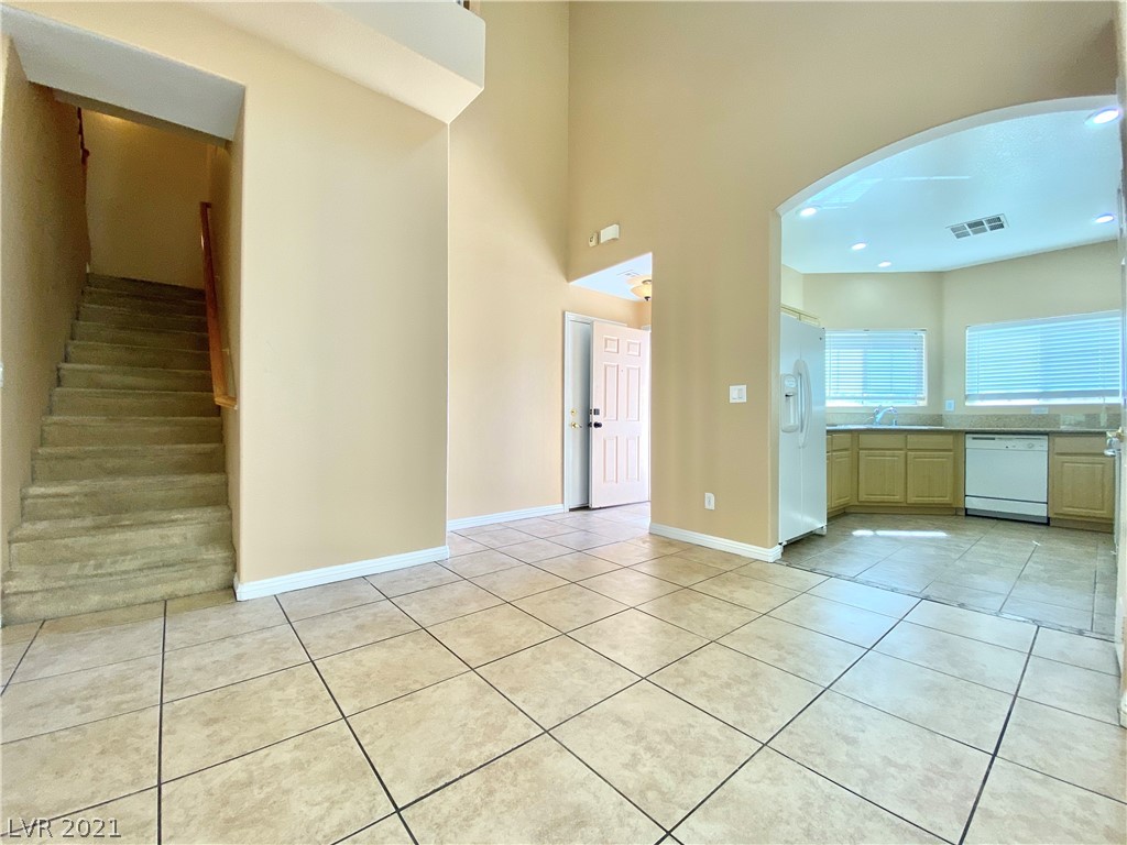9288 Pineneedle Ridge Street Las Vegas, NV 89178 - Photo 8 of 27