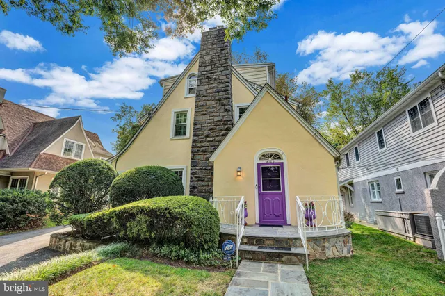 $1,499,000 | 5120 Wilson Lane, Bethesda, MD 20814