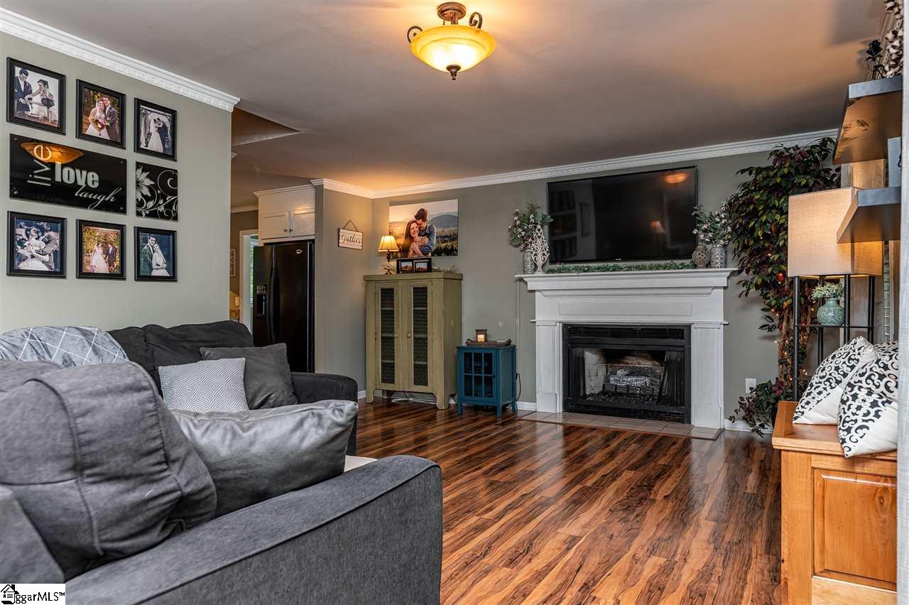 1936 Sitton Hill Road Easley, SC 29642 - Photo 4 of 29 Gallery Image 4