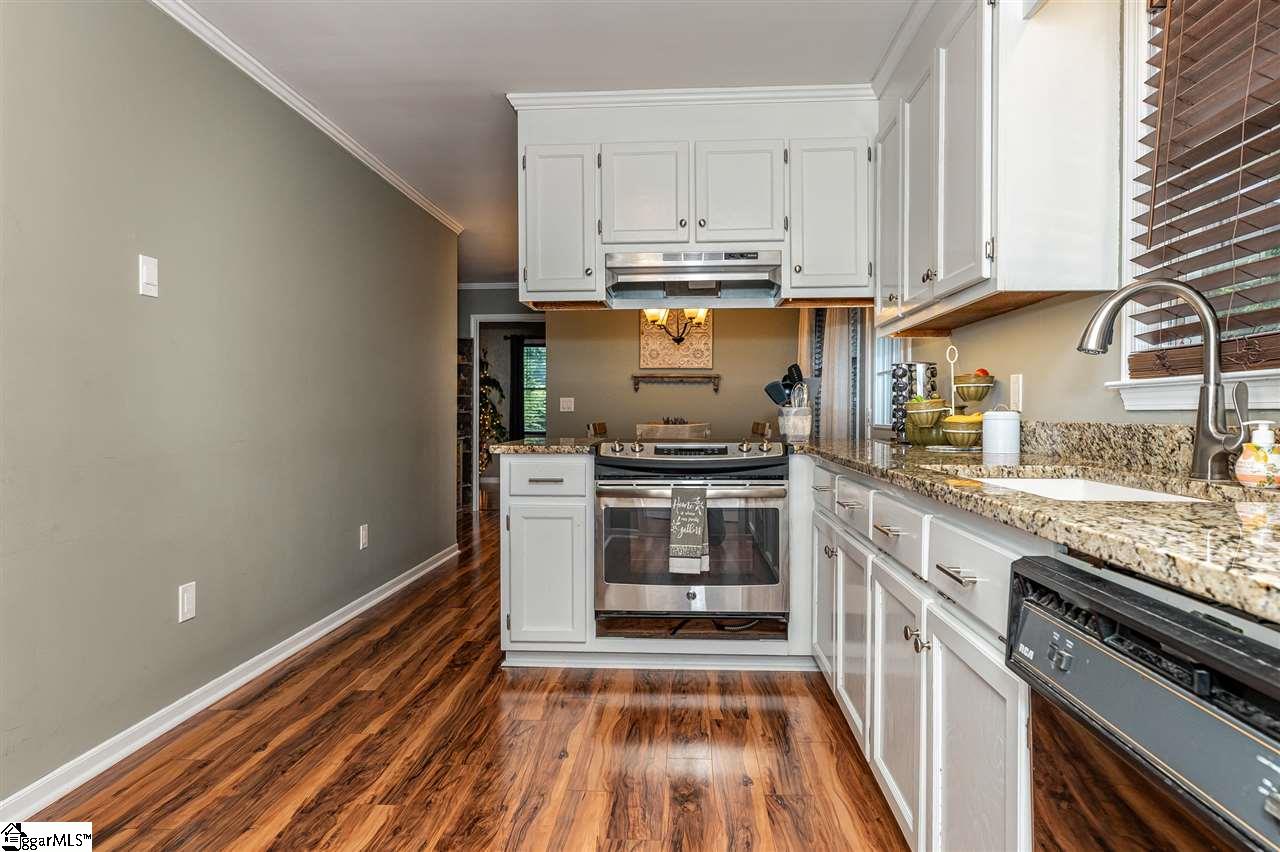 1936 Sitton Hill Road Easley, SC 29642 - Photo 9 of 29 Gallery Image 9
