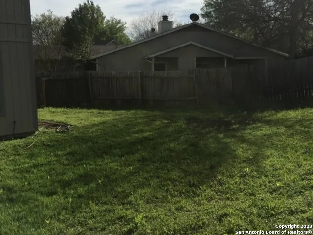 $1,175 | 14528 Waddesdon Bluff, San Antonio, TX 78233