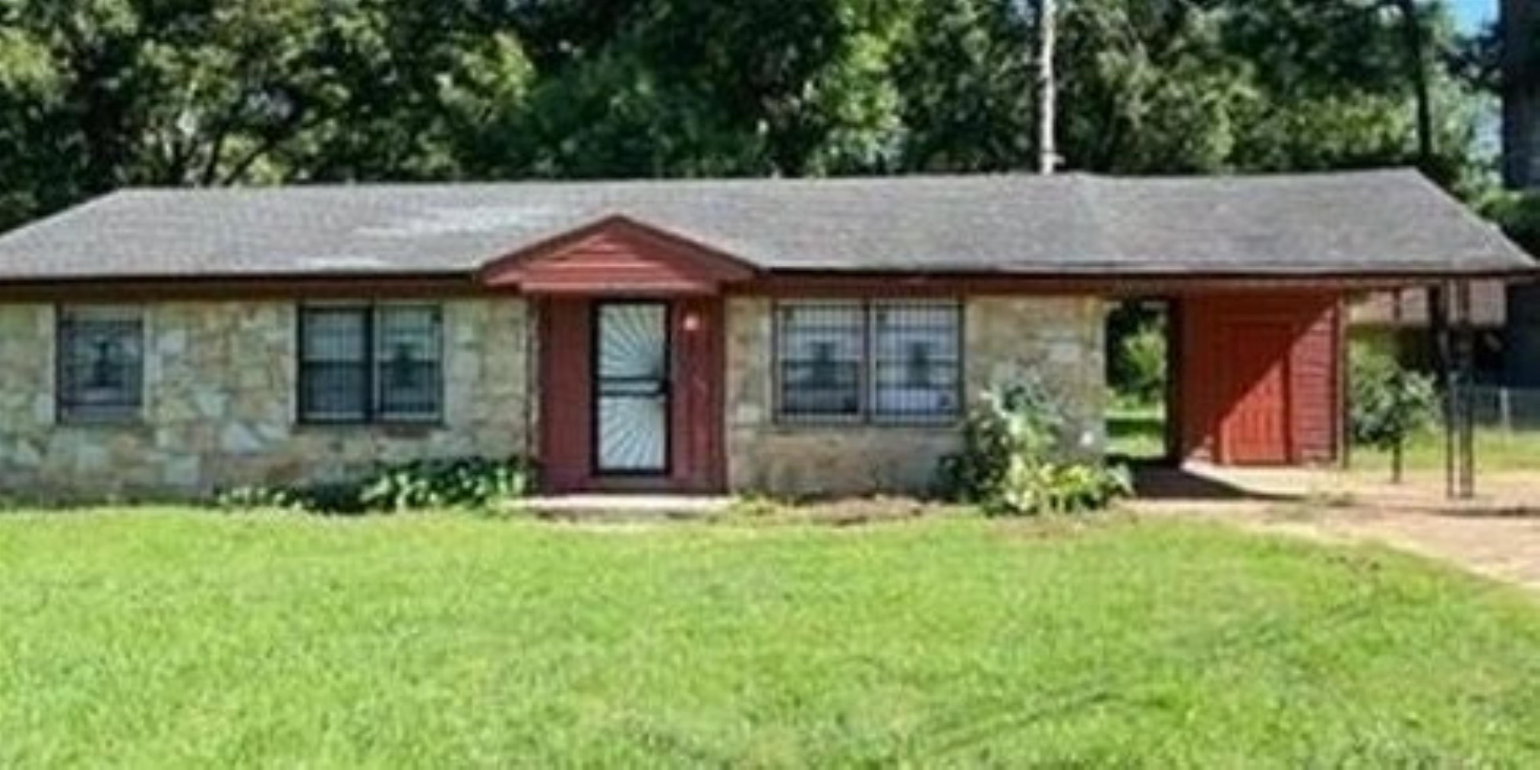 4826 Leonard Road Memphis, TN 38109 - Photo 1 of 8