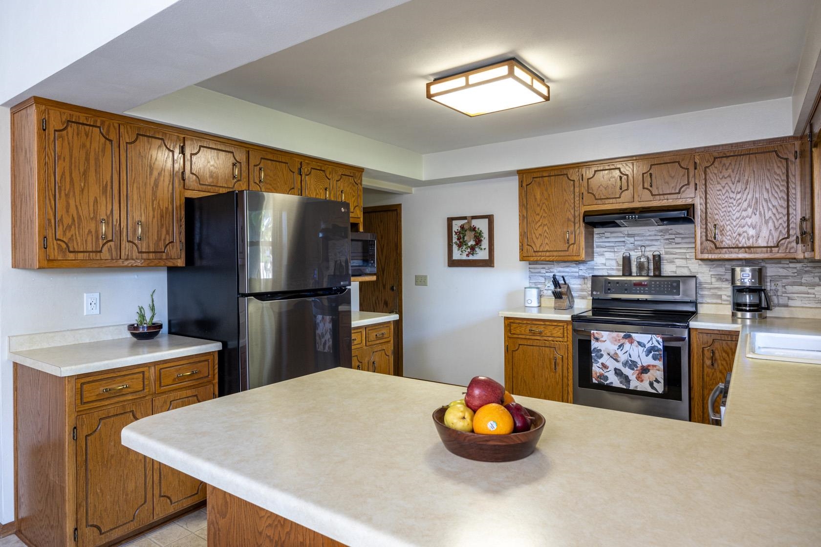 2656 West Sunnyview Road Appleton, WI 54914 - Photo 2 of 39