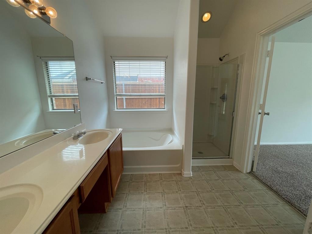 905 Remington Ranch Road Mansfield, TX 76063 - Photo 8 of 13