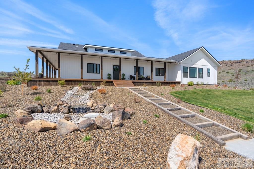 1032 East Butte Road Menan, ID 83434 - Photo 5 of 80