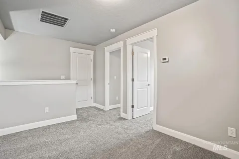 $389,900 | 2082 West Pine Avenue, Meridian, ID 83642