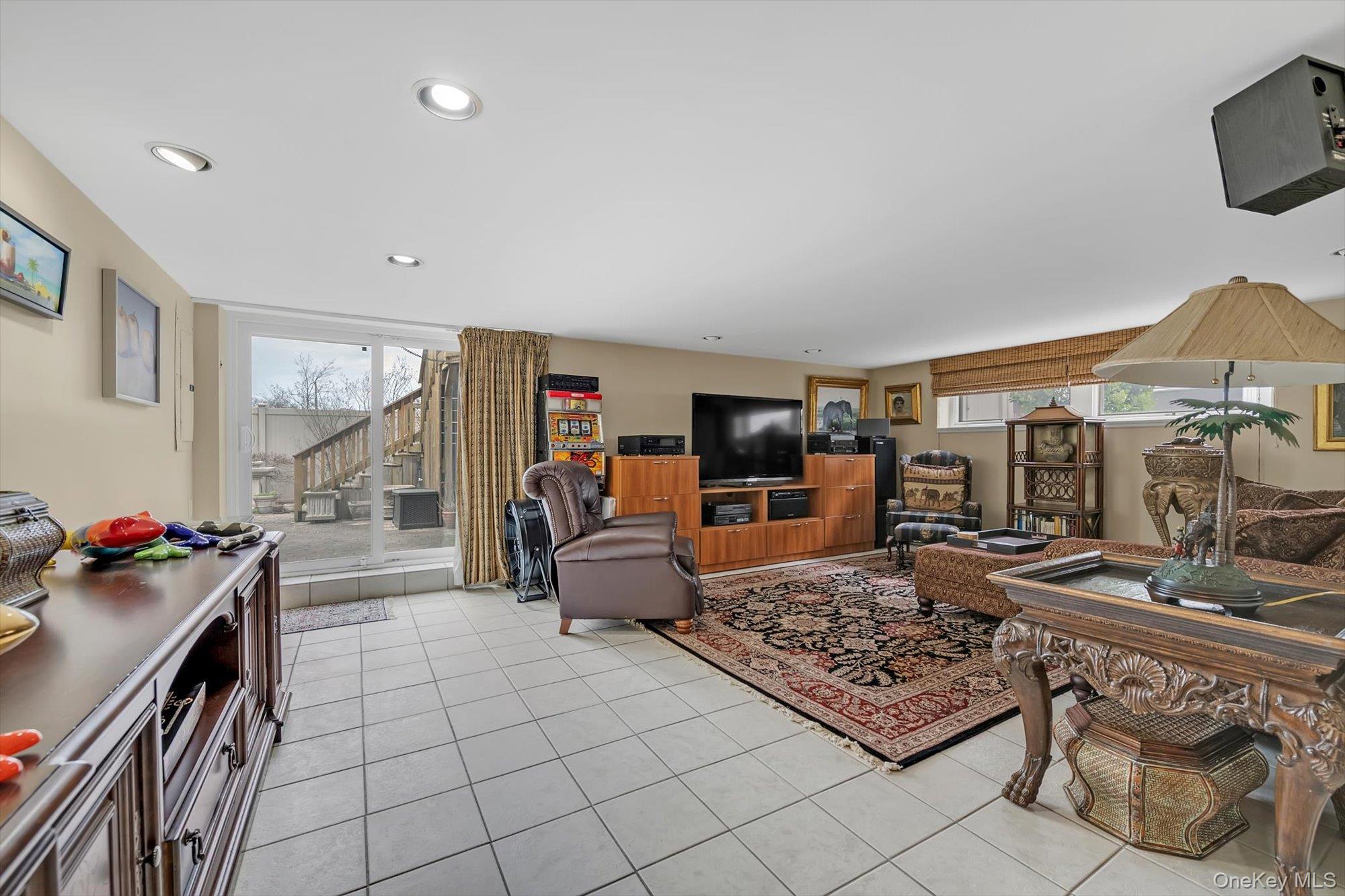 849 Flanders Drive Valley Stream, NY 11581 - Photo 14 of 23