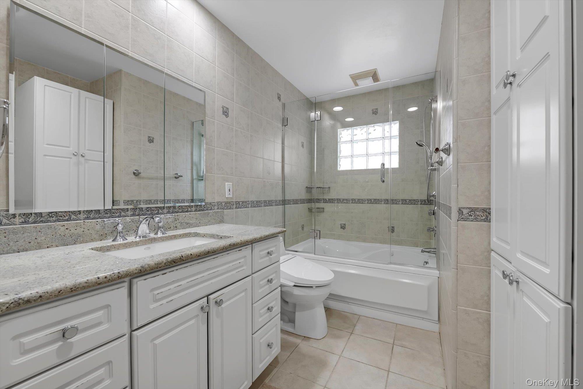849 Flanders Drive Valley Stream, NY 11581 - Photo 10 of 23