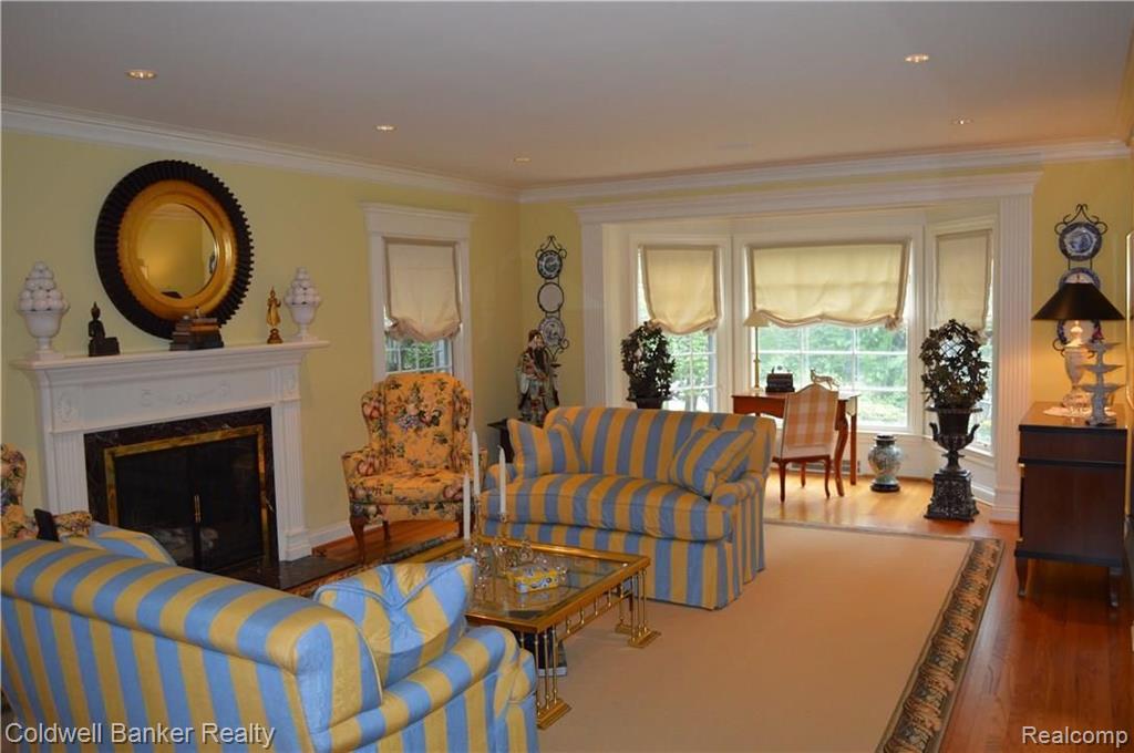 21 Beacon Hill Road Grosse Pointe Farms, MI 48236 - Photo 30 of 93
