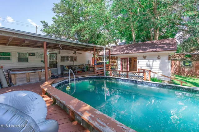 $599,500 | 1204 Porter Avenue, Ocean Springs, MS 39564