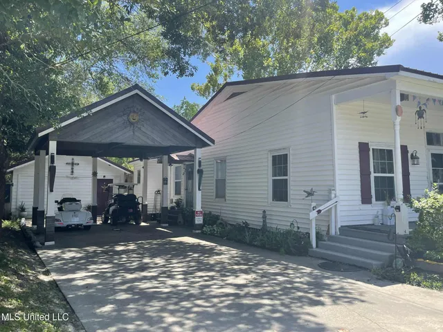 $599,500 | 1204 Porter Avenue, Ocean Springs, MS 39564