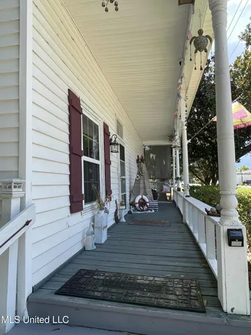 $599,500 | 1204 Porter Avenue, Ocean Springs, MS 39564