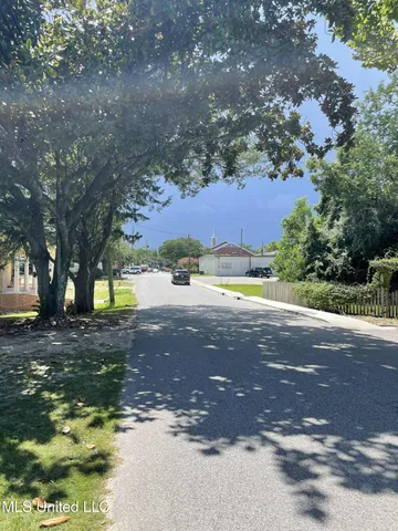 $599,500 | 1204 Porter Avenue, Ocean Springs, MS 39564