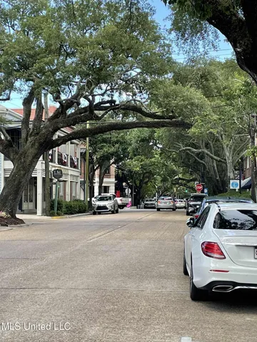 $599,500 | 1204 Porter Avenue, Ocean Springs, MS 39564