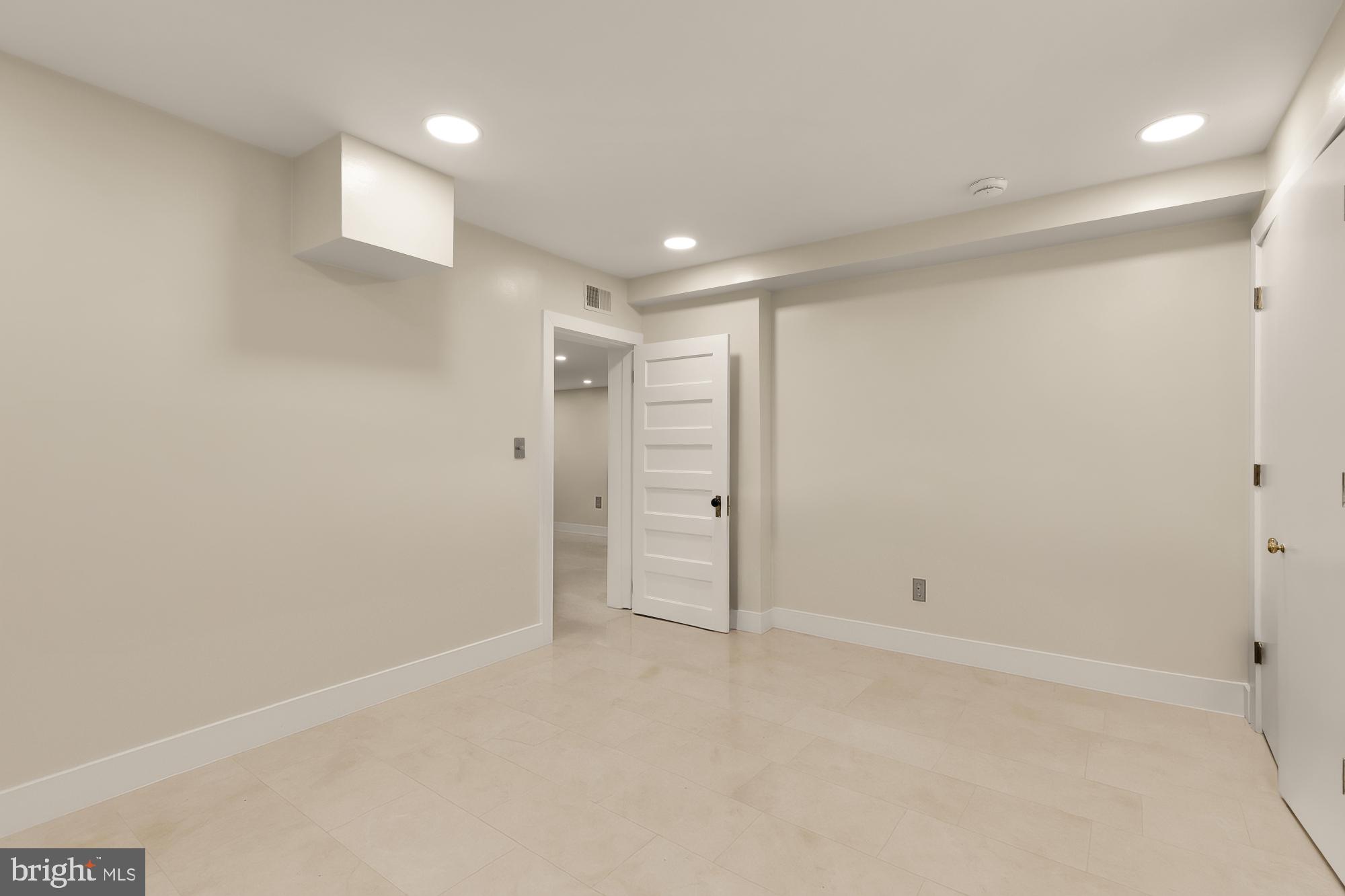 2137 R Street Northwest Washington, DC 20008 - Photo 40 of 41 a view of an empty room