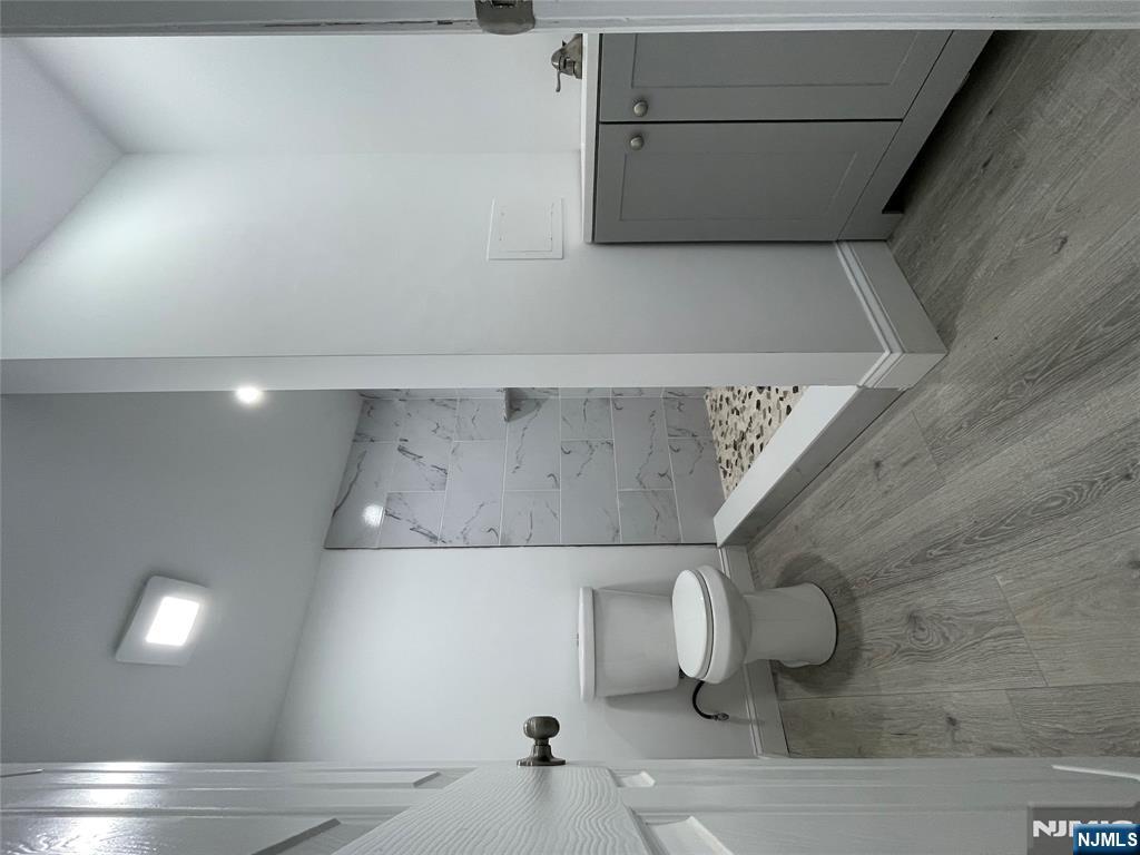 10 3rd Street Wayne, NJ 07470 - Photo 5 of 13