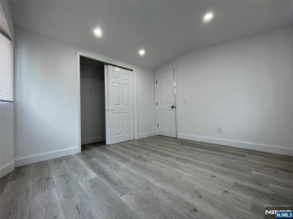 10 3rd Street Wayne, NJ 07470 - Photo 8 of 13