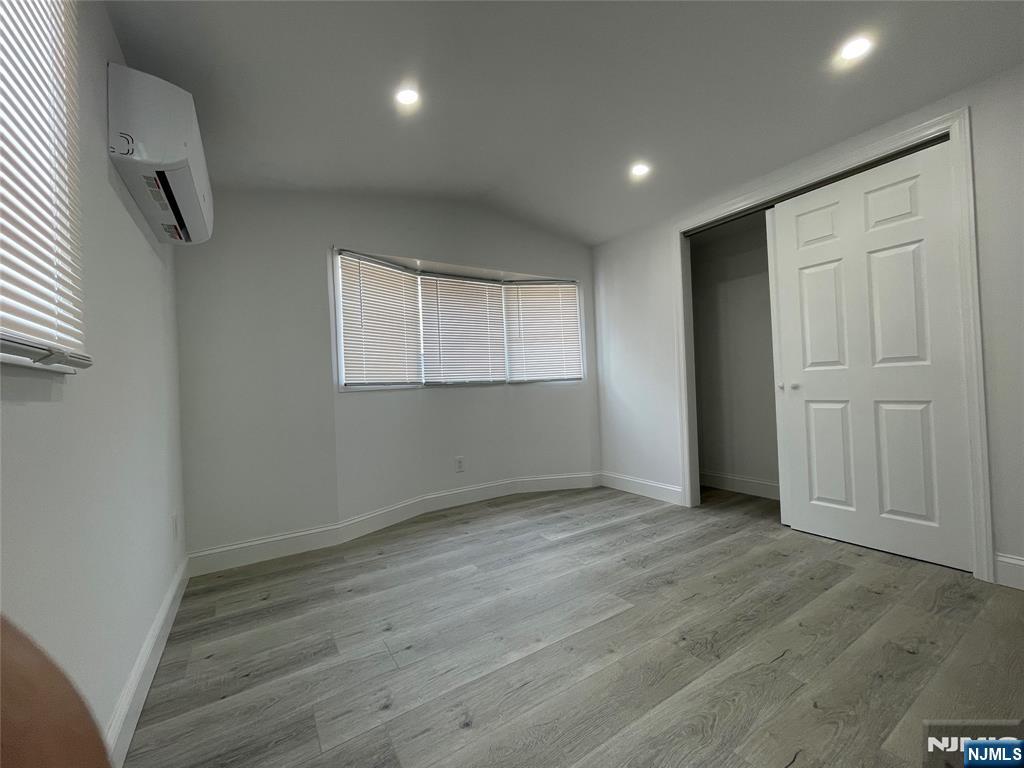 10 3rd Street Wayne, NJ 07470 - Photo 9 of 13