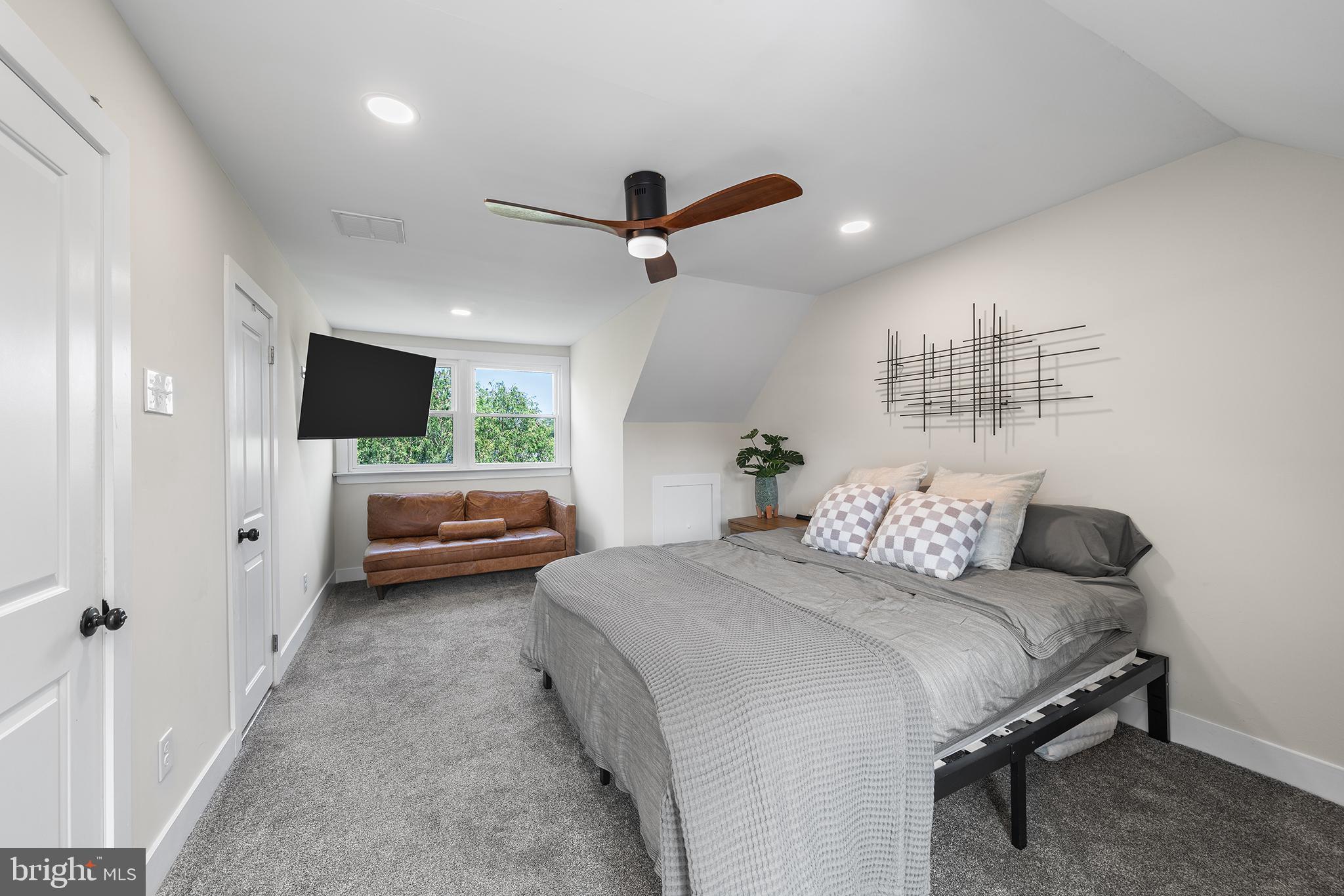 132 Woodbine Road Havertown, PA 19083 - Photo 25 of 34 Gallery Image 25