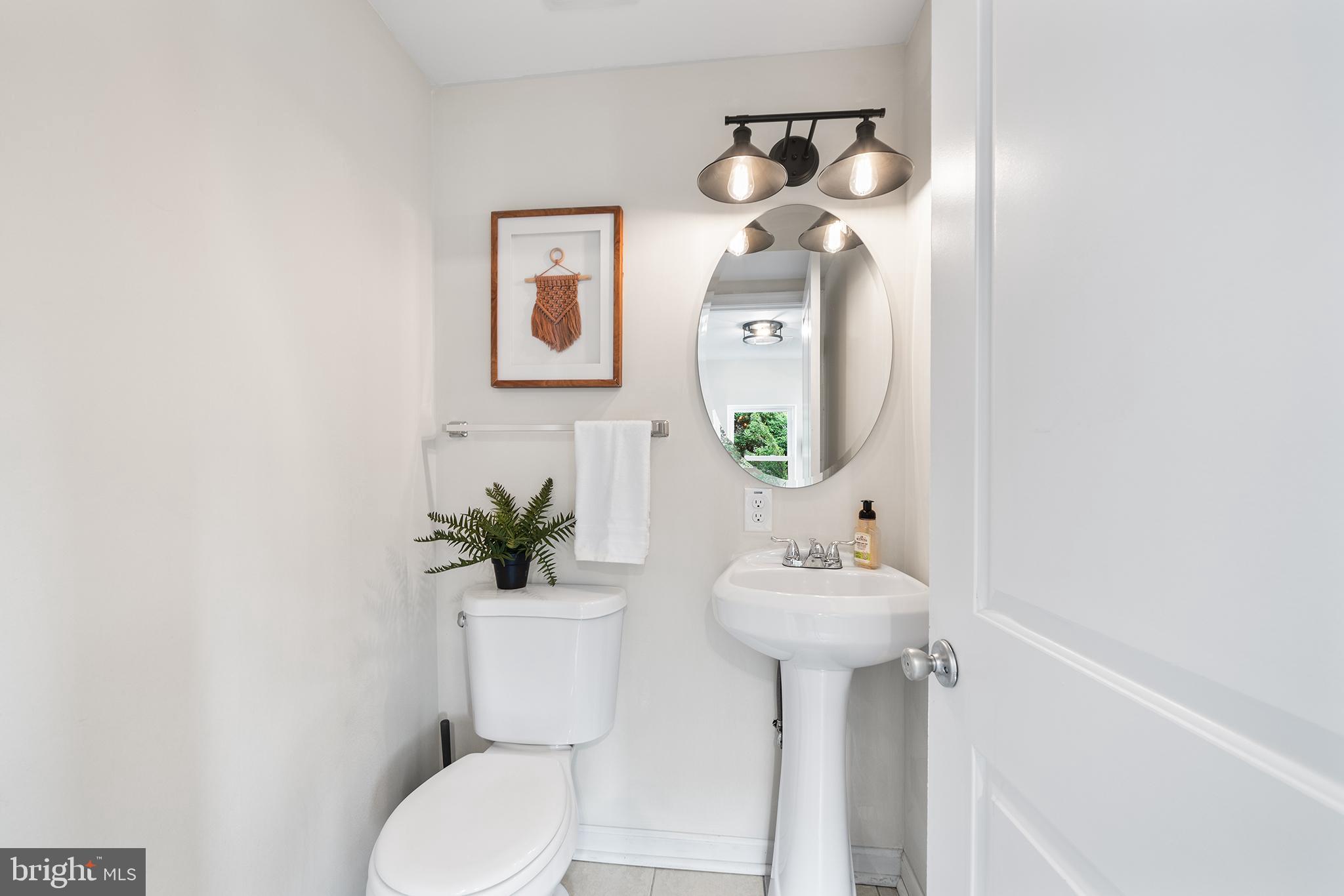 132 Woodbine Road Havertown, PA 19083 - Photo 6 of 34 Gallery Image 6