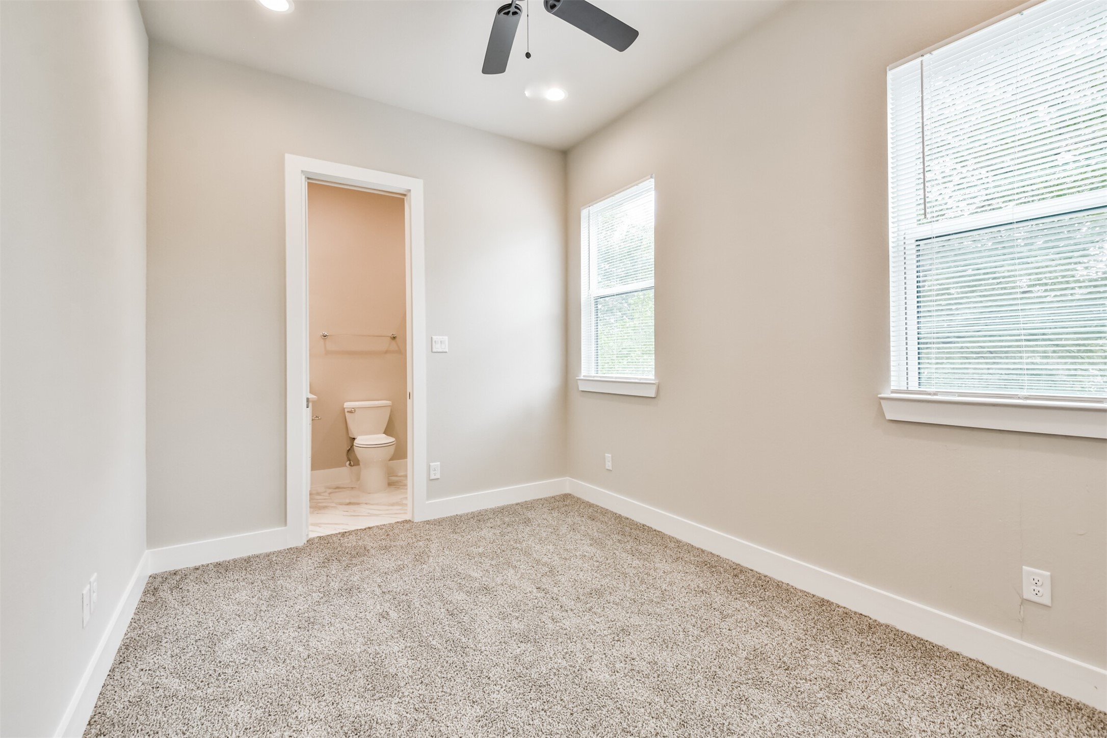 810 Mansfield Street Houston, TX 77091 - Photo 37 of 47