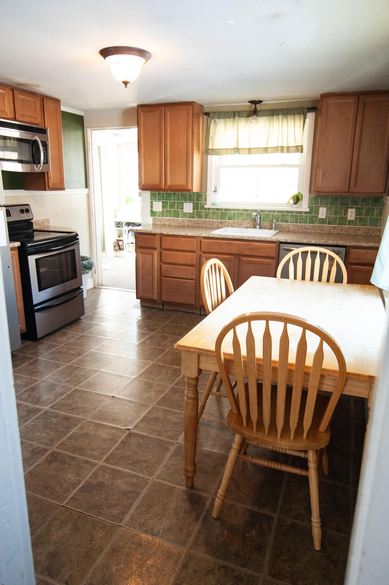 64 Pine Street Old Town, ME 04468 - Photo 7 of 30 5