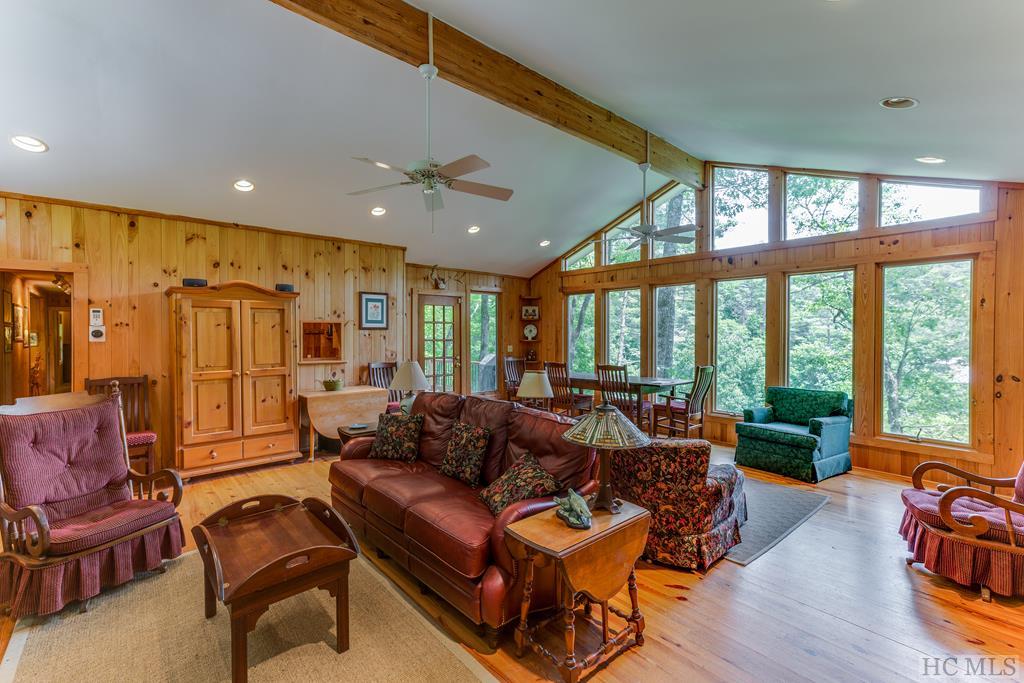 191 Sequoyah Ridge Road Highlands, NC 28741 - Photo 6 of 43 Gallery Image 6