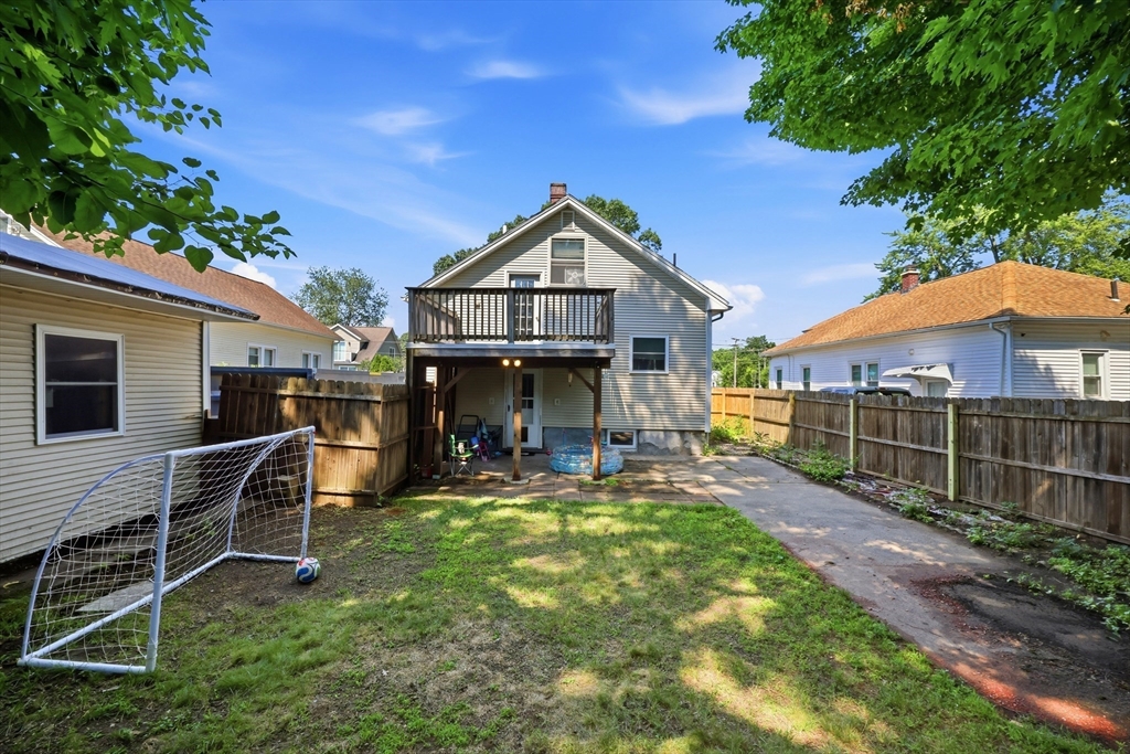 15 Rhodes Avenue Feeding Hills, MA 01030 - Photo 8 of 28