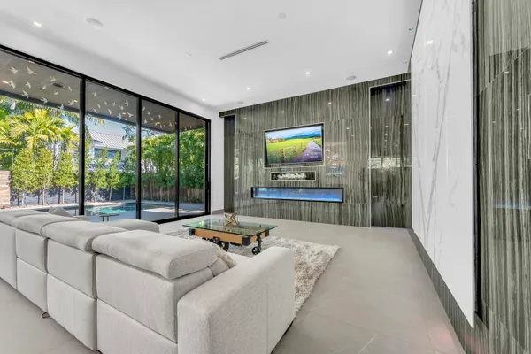 $50,000 | 2401 Northeast 13th Street, Fort Lauderdale, FL 33304