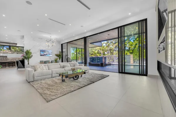 $50,000 | 2401 Northeast 13th Street, Fort Lauderdale, FL 33304