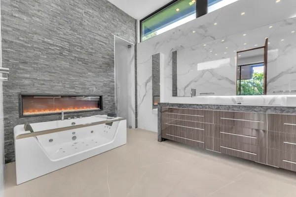 $50,000 | 2401 Northeast 13th Street, Fort Lauderdale, FL 33304