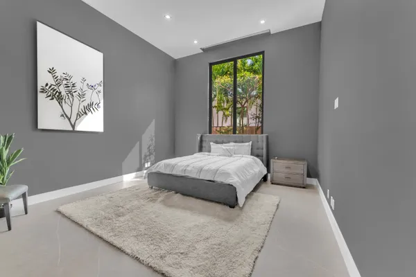 $50,000 | 2401 Northeast 13th Street, Fort Lauderdale, FL 33304