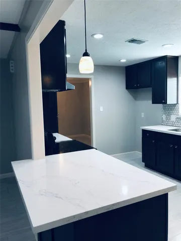 $2,050 | 3110 Springhill Drive, Missouri City, TX 77459