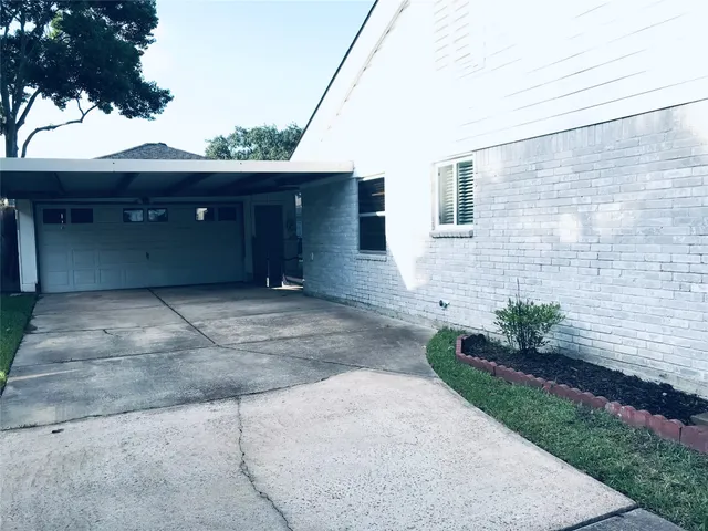 $2,050 | 3110 Springhill Drive, Missouri City, TX 77459