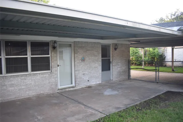 $2,050 | 3110 Springhill Drive, Missouri City, TX 77459