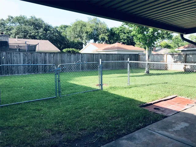 $2,050 | 3110 Springhill Drive, Missouri City, TX 77459