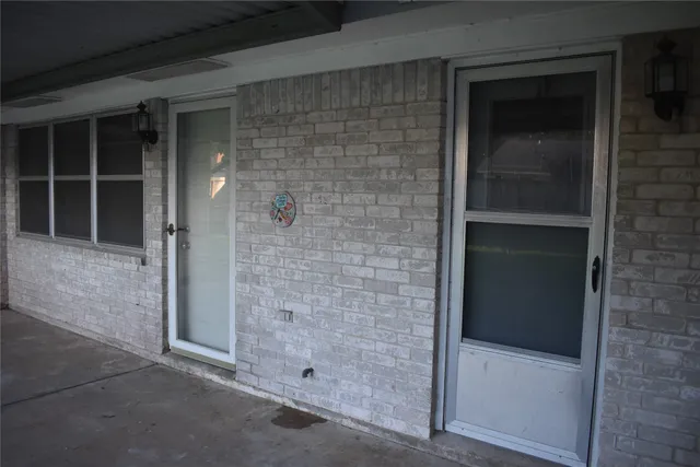 $2,050 | 3110 Springhill Drive, Missouri City, TX 77459